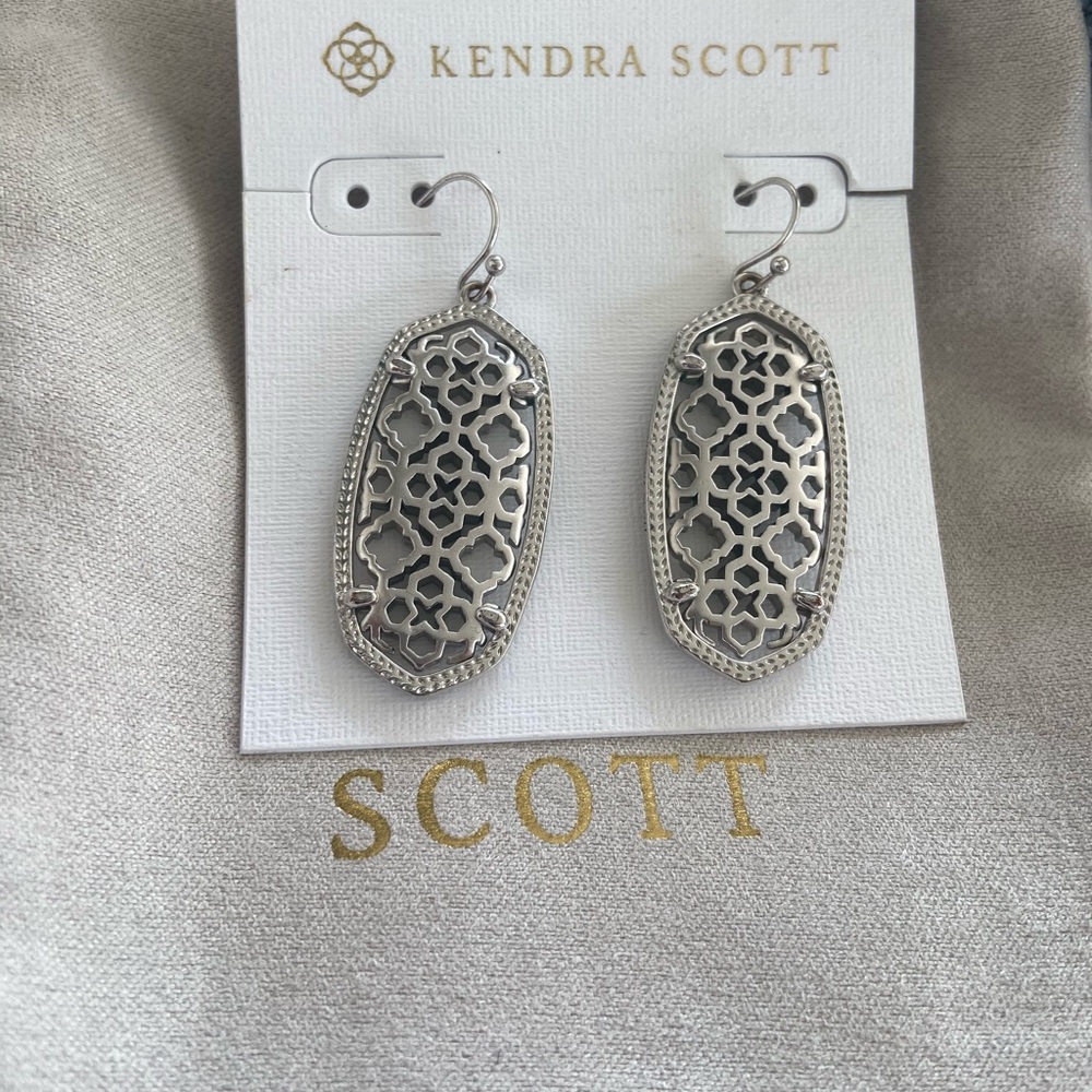 kendra scott silver earrings